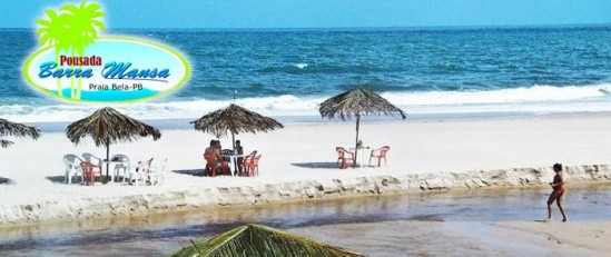 Praia Bela: 57% OFF em 2 diárias para 2 pessoas com Café da Manhã na Pousada Barra Mansa